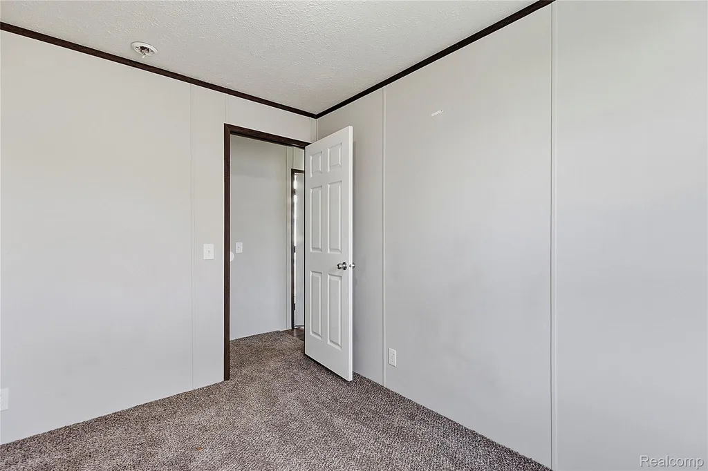 46545 Le Grande Boulevard Macomb Township MI 48044