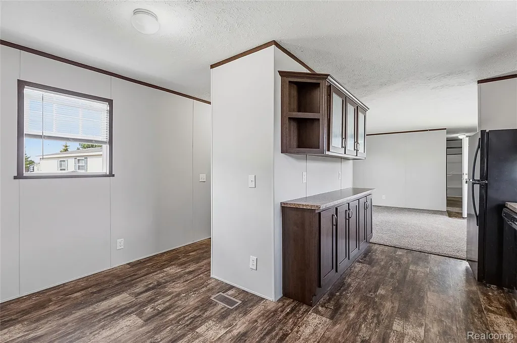 46545 Le Grande Boulevard Macomb Township MI 48044