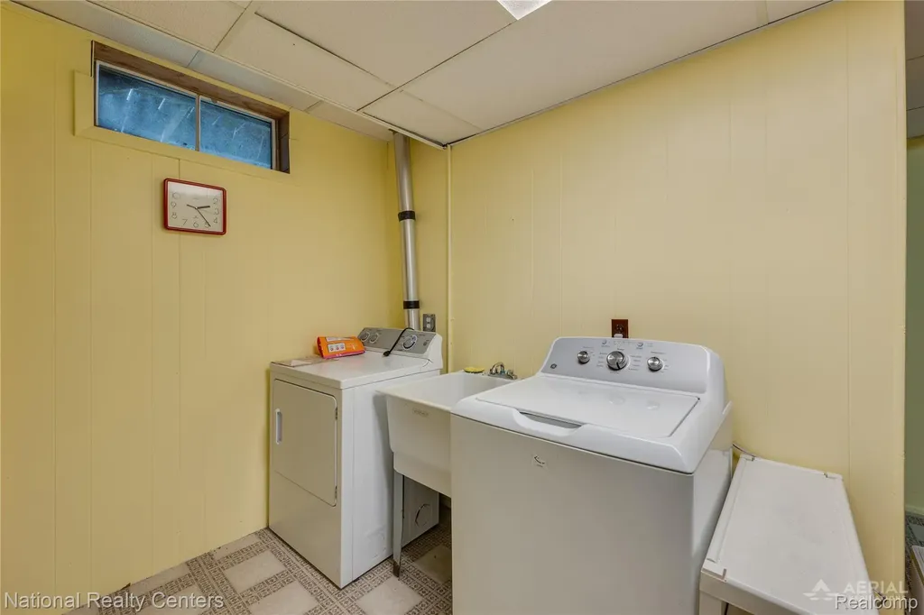 2103 Ojibway Trail N Mills Township MI 48661