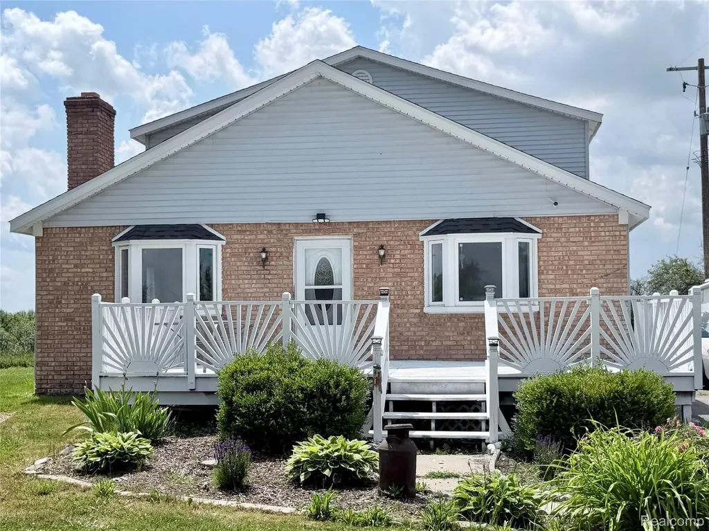 10865 Norman Road Yale City MI 48097