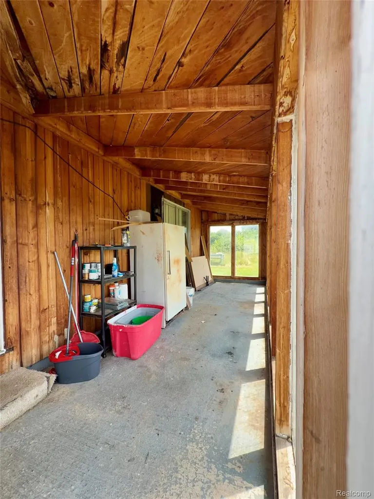 10865 Norman Road Yale City MI 48097