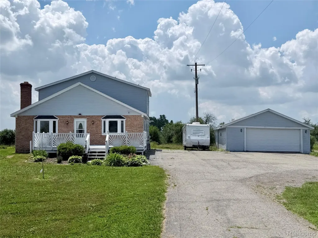 10865 Norman Road Yale City MI 48097