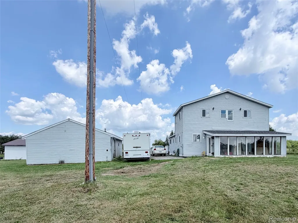 10865 Norman Road Yale City MI 48097