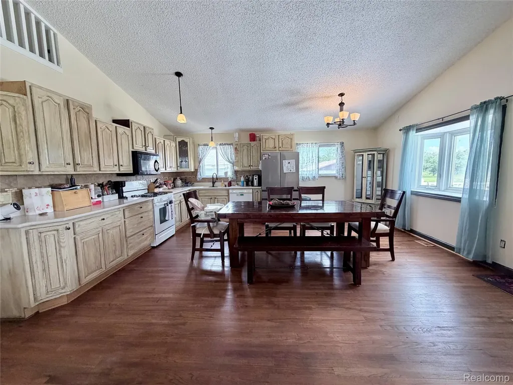 10865 Norman Road Yale City MI 48097