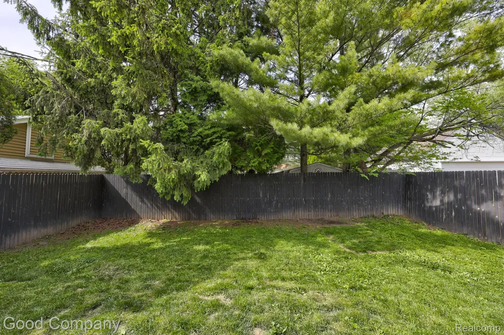 2954 Harvard Road Berkley City MI 48072