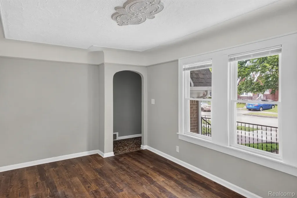 9297 Mckinney Street Detroit City MI 48224