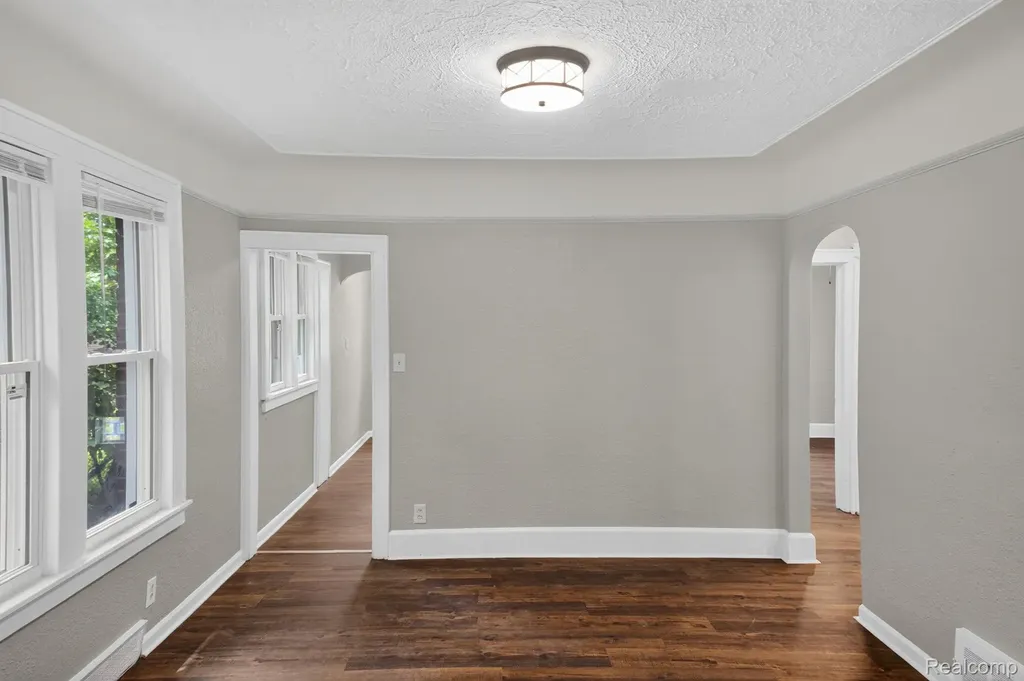 9297 Mckinney Street Detroit City MI 48224