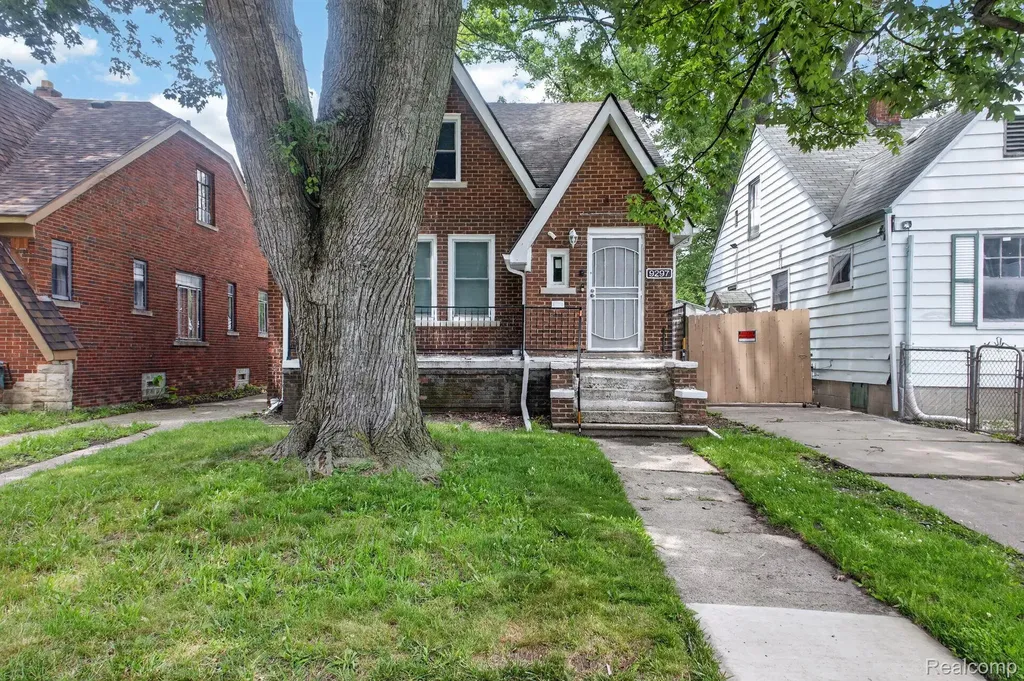 9297 Mckinney Street Detroit City MI 48224