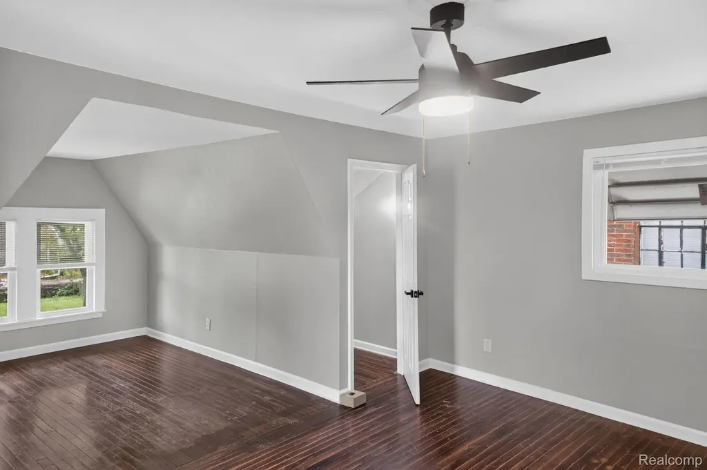 9297 Mckinney Street Detroit City MI 48224