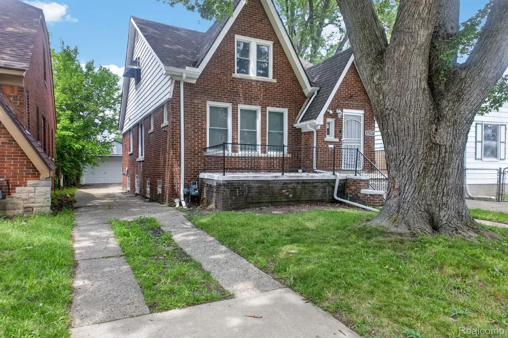 9297 Mckinney Street Detroit City MI 48224