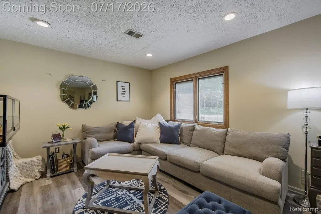 5013 Timberway Trail Independence Charter Township MI 48346