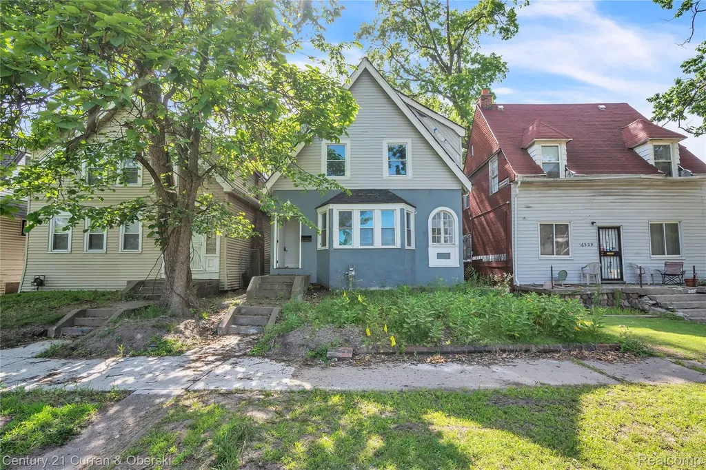 16523 Log Cabin Street Detroit City MI 48203