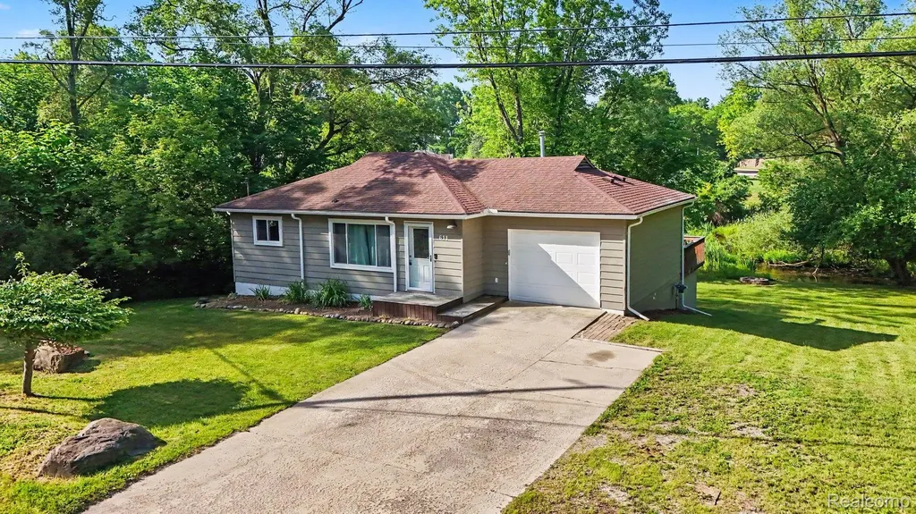 611 Bunny Run Boulevard Orion Charter Township MI 48362