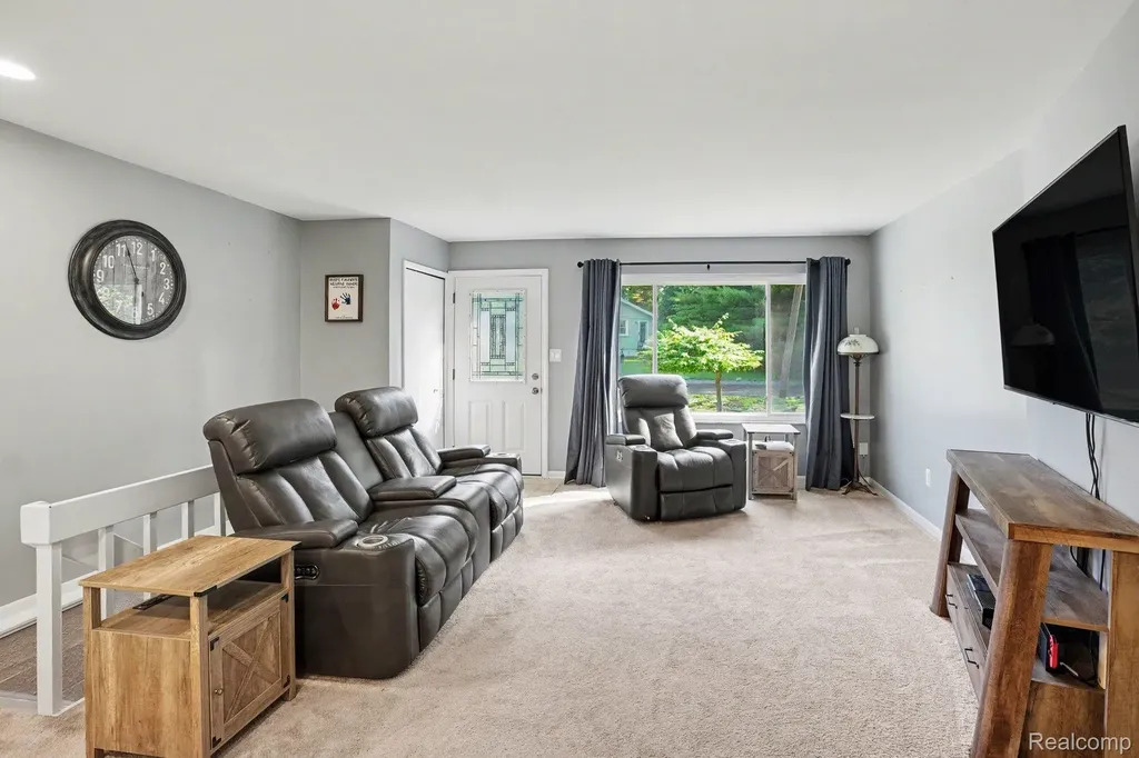 611 Bunny Run Boulevard Orion Charter Township MI 48362
