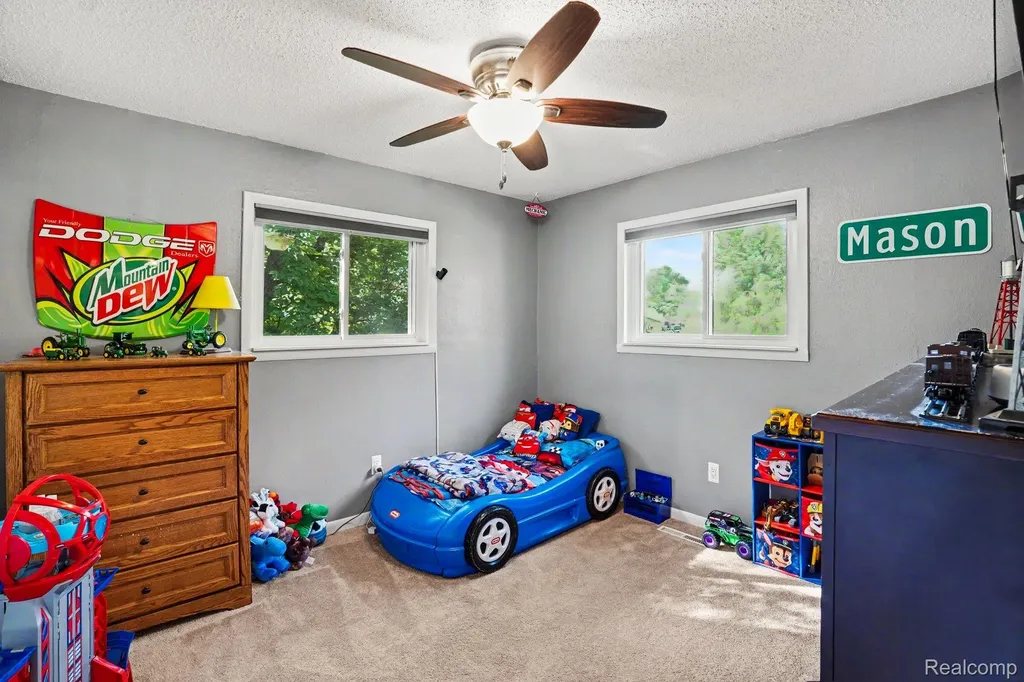 611 Bunny Run Boulevard Orion Charter Township MI 48362