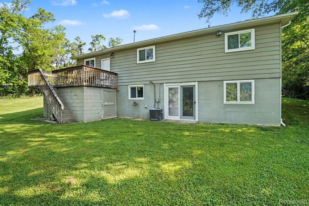 611 Bunny Run Boulevard Orion Charter Township MI 48362