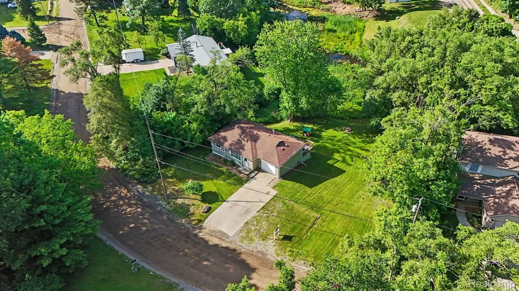 611 Bunny Run Boulevard Orion Charter Township MI 48362