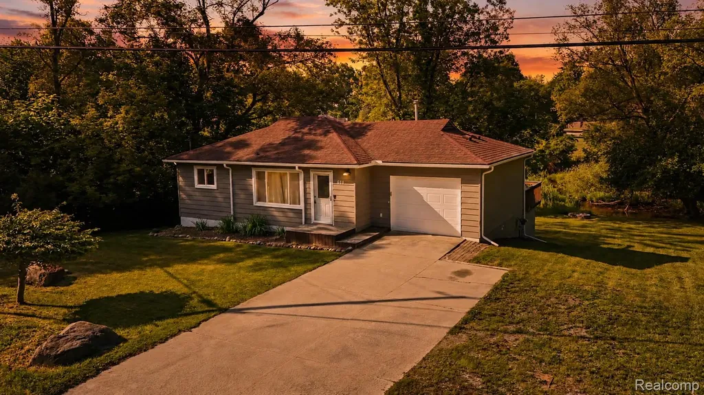 611 Bunny Run Boulevard Orion Charter Township MI 48362