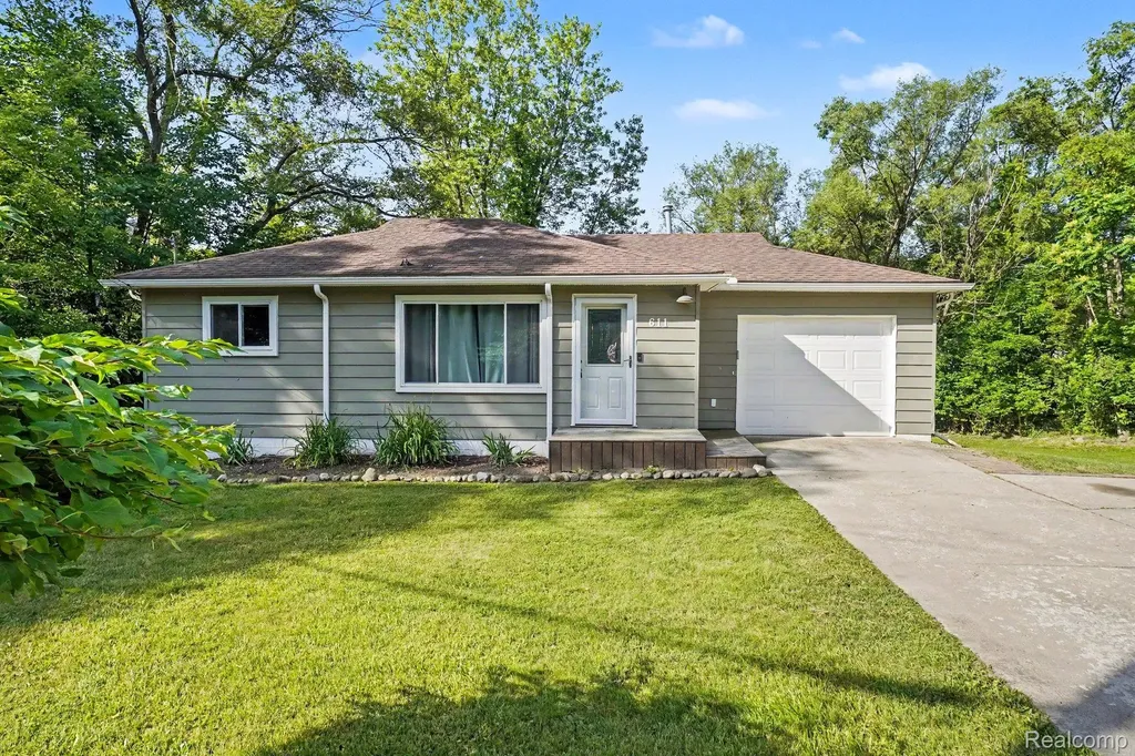 611 Bunny Run Boulevard Orion Charter Township MI 48362