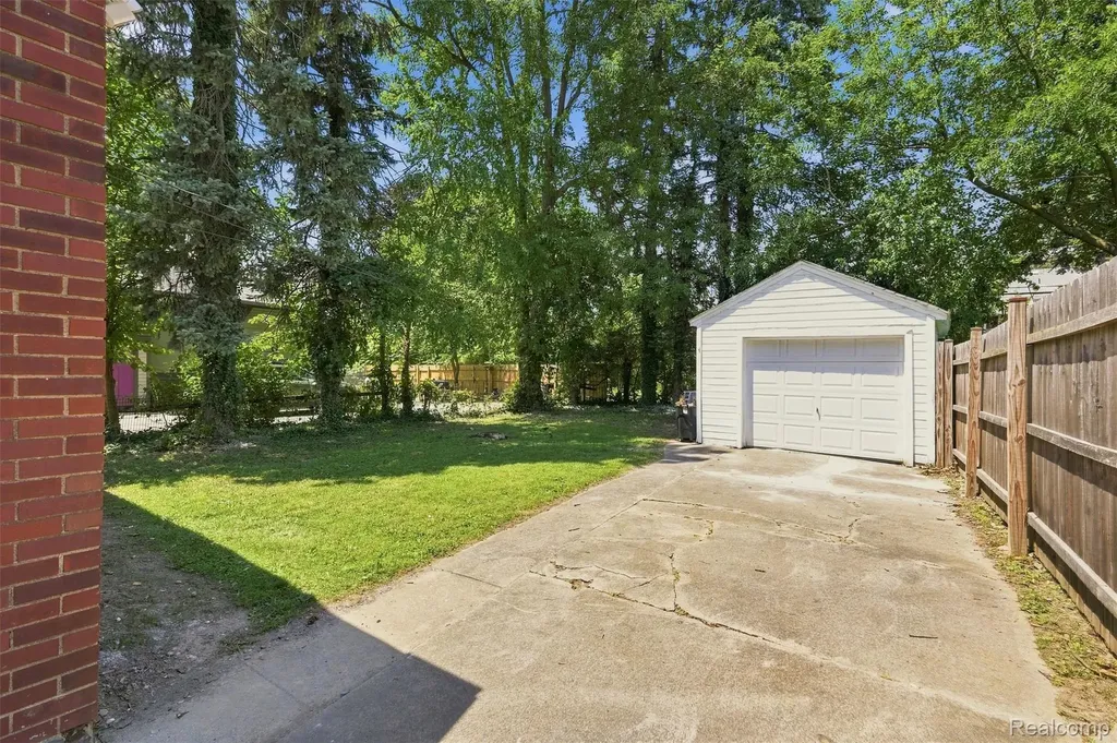 50 Eason Street Detroit City MI 48203