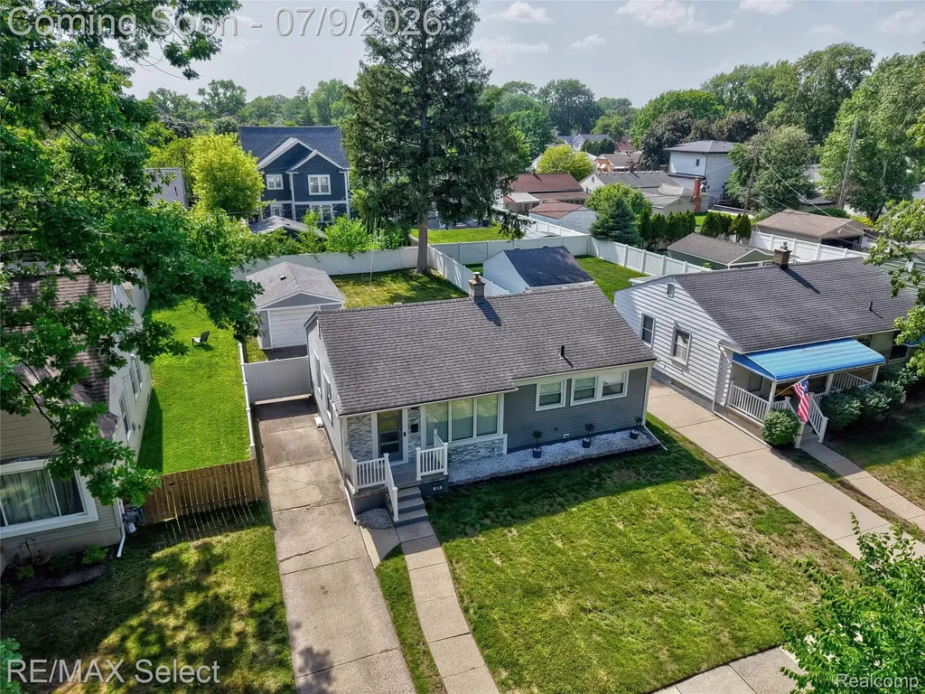 609 N Connecticut Avenue Royal Oak City MI 48067