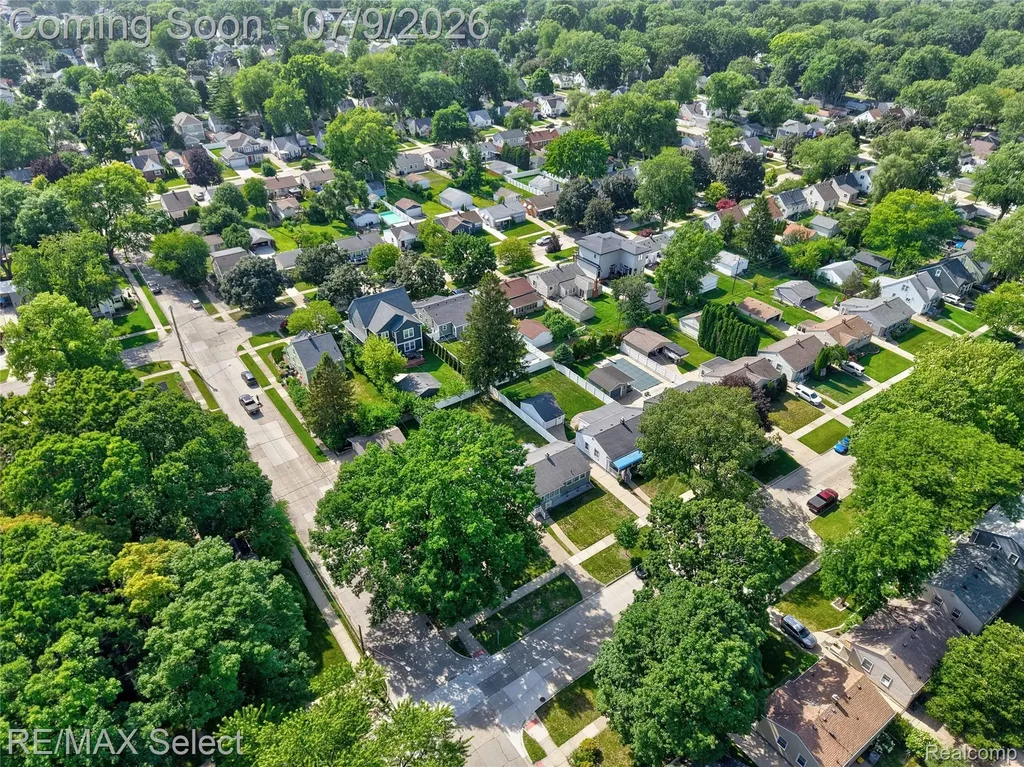 609 N Connecticut Avenue Royal Oak City MI 48067