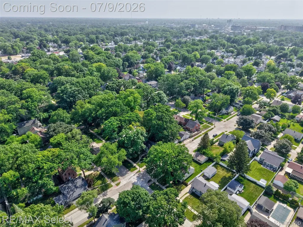 609 N Connecticut Avenue Royal Oak City MI 48067