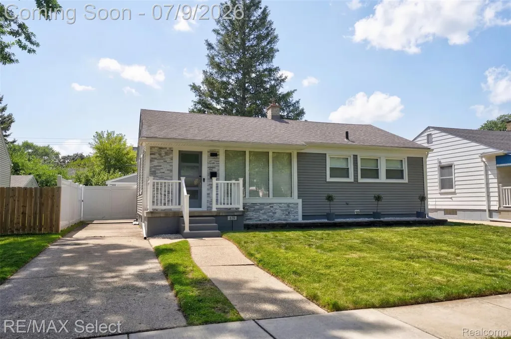 609 N Connecticut Avenue Royal Oak City MI 48067