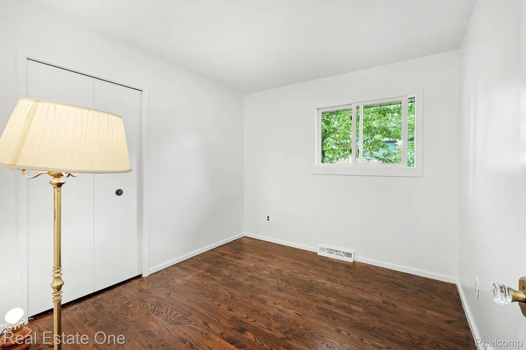 2711 Red Arrow Drive Commerce Charter Township MI 48382