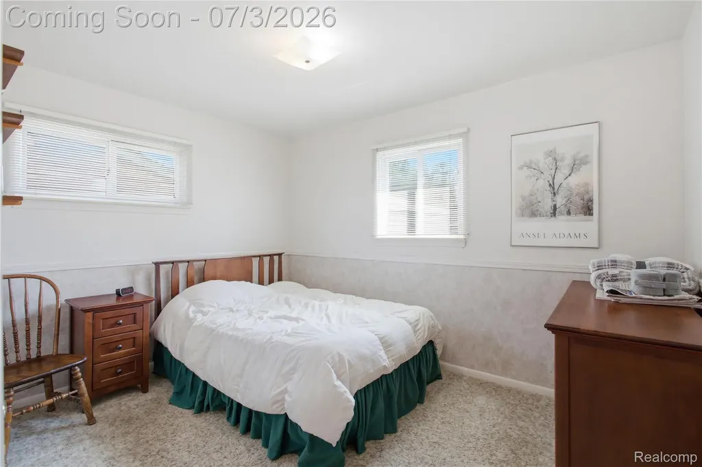 8516 Perrin Avenue Westland City MI 48185