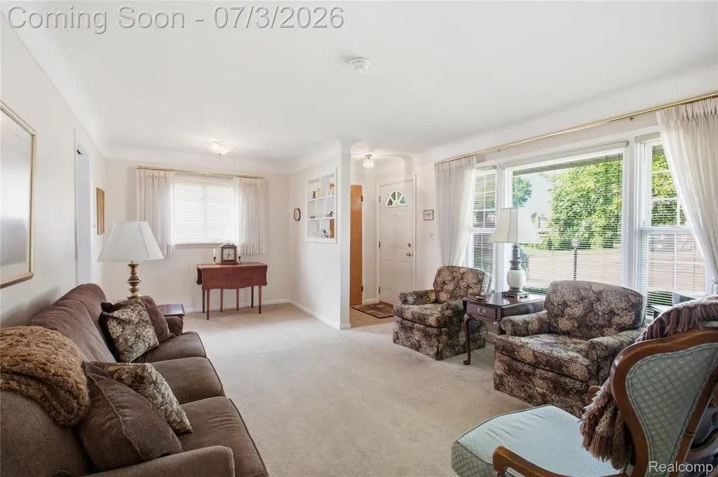 8516 Perrin Avenue Westland City MI 48185