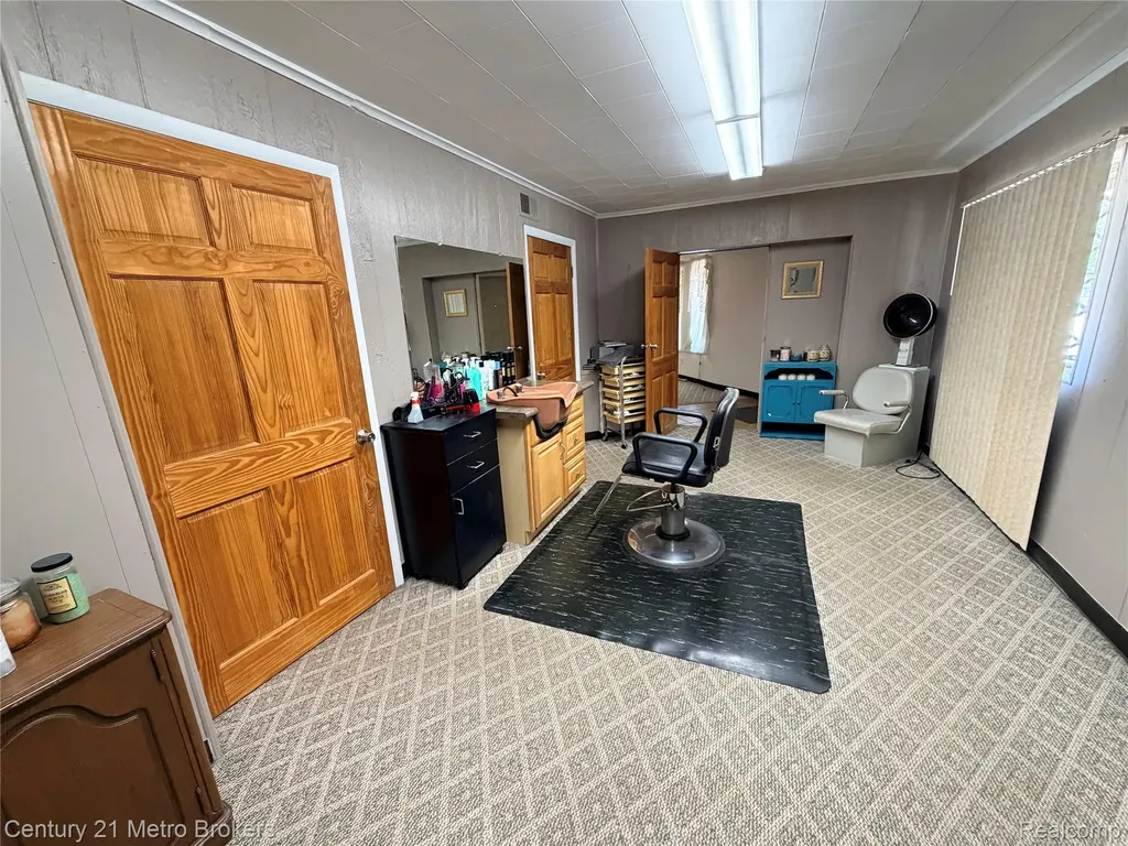 4126 W Fenton Road Flint Charter Township MI 48507