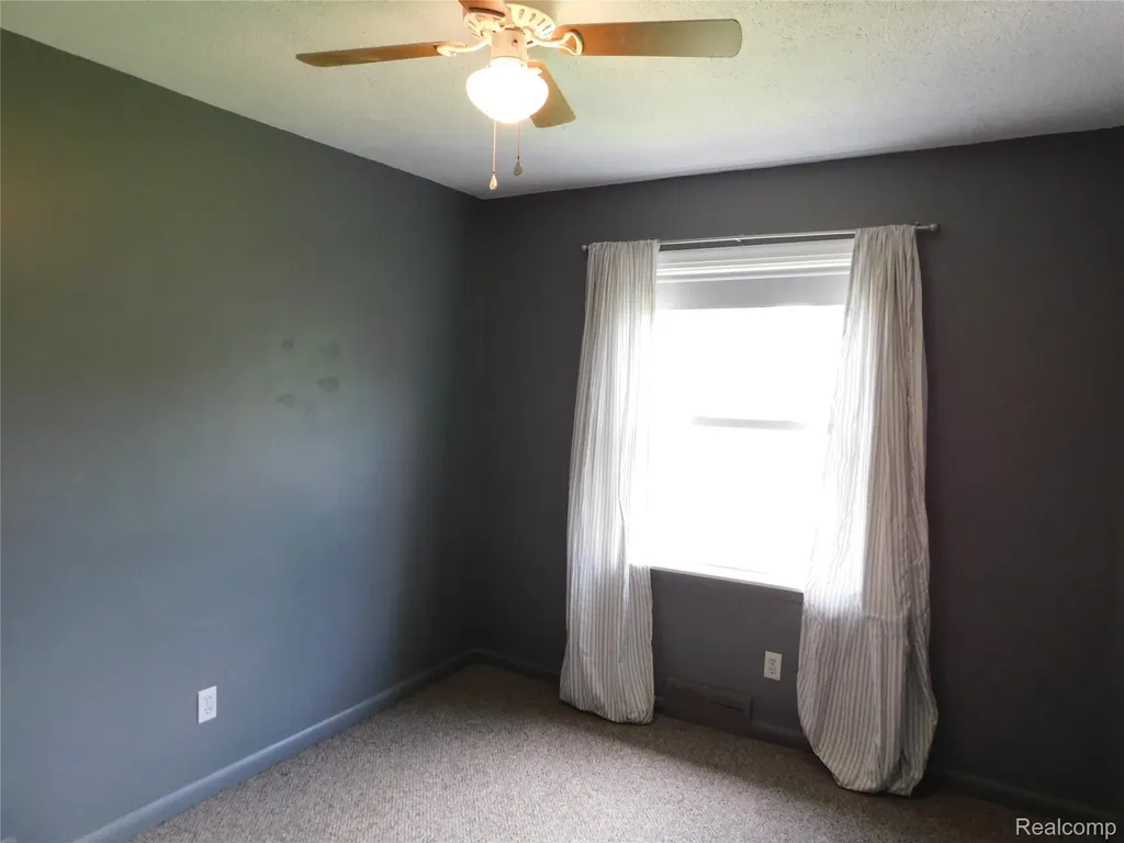 16740 College Fraser City MI 48026
