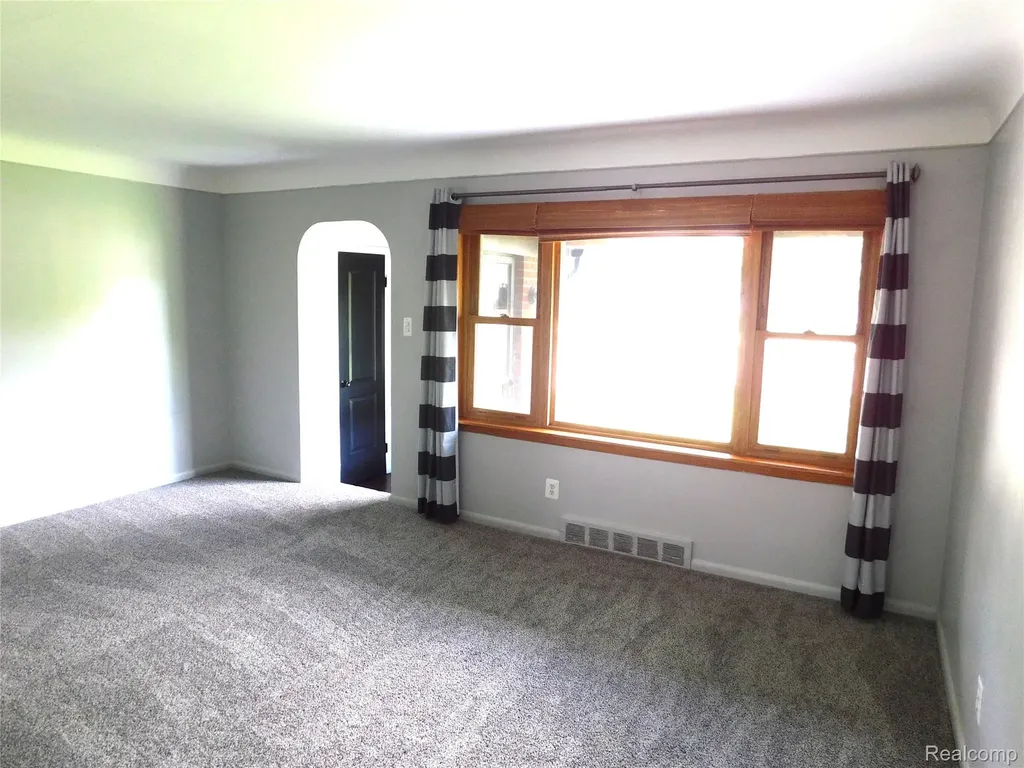 16740 College Fraser City MI 48026