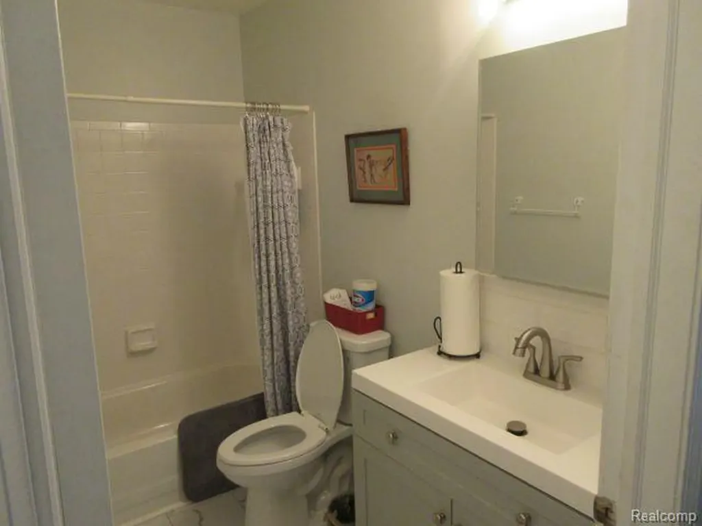33882 Lipke Street Clinton Charter Township MI 48035