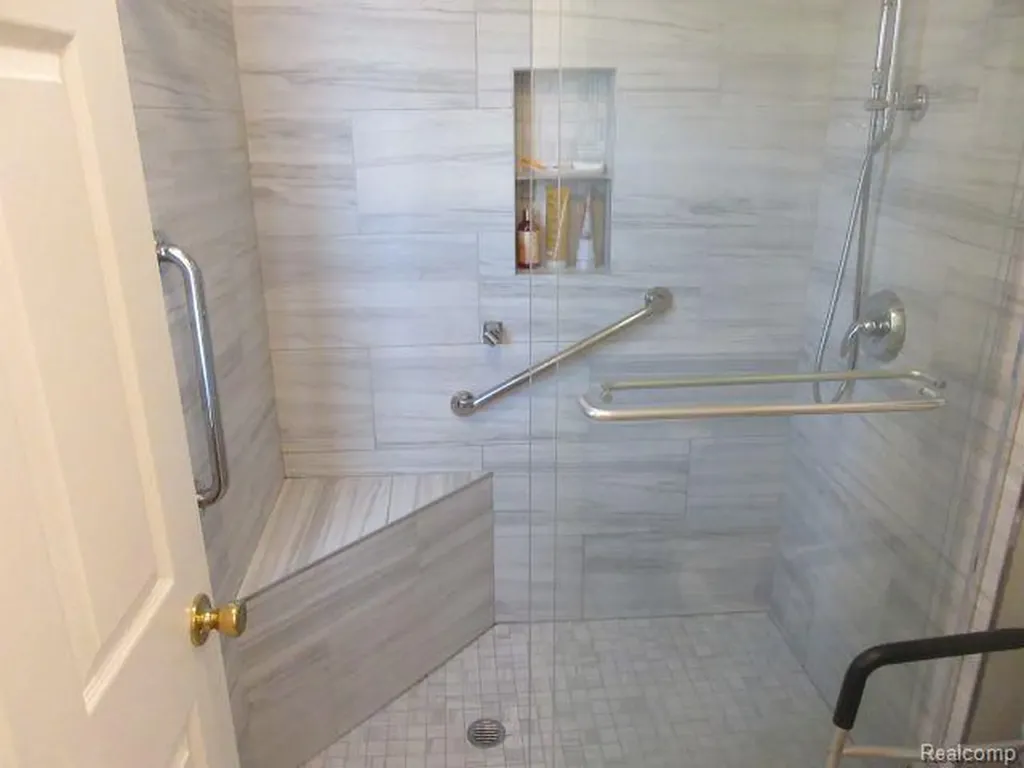 33882 Lipke Street Clinton Charter Township MI 48035
