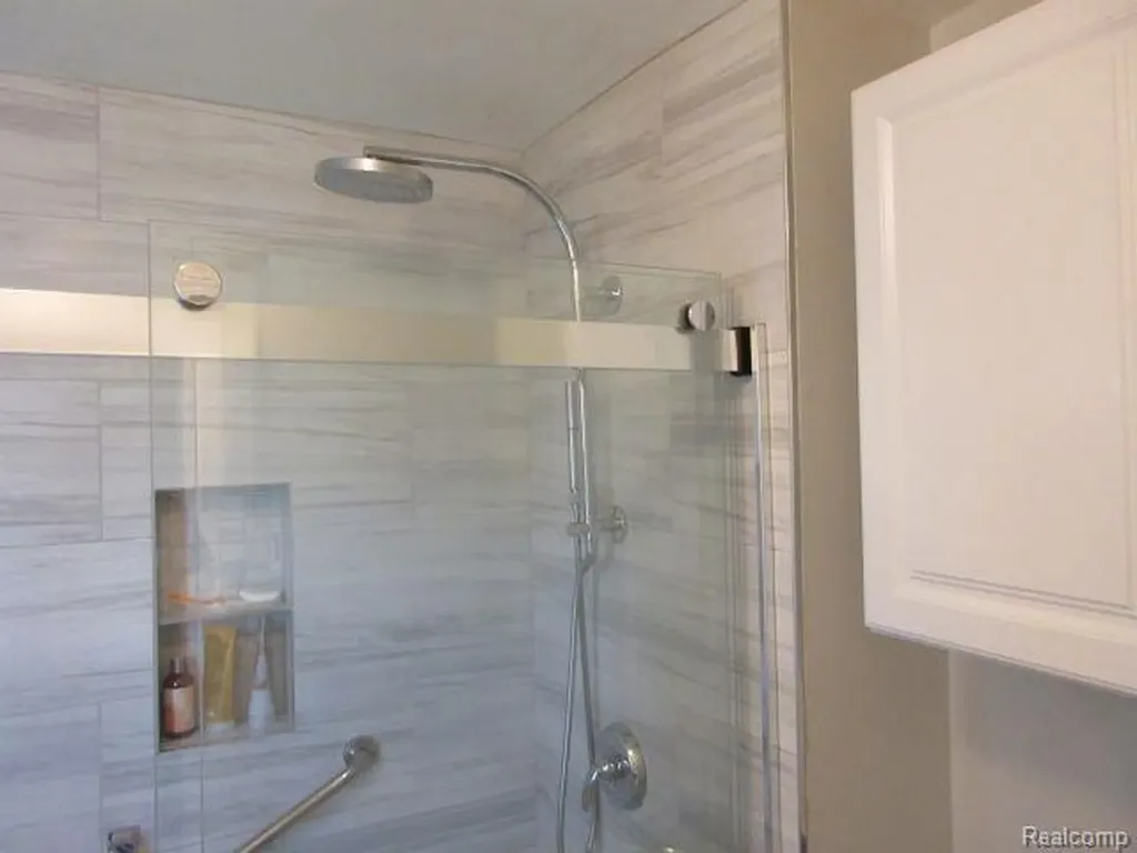 33882 Lipke Street Clinton Charter Township MI 48035