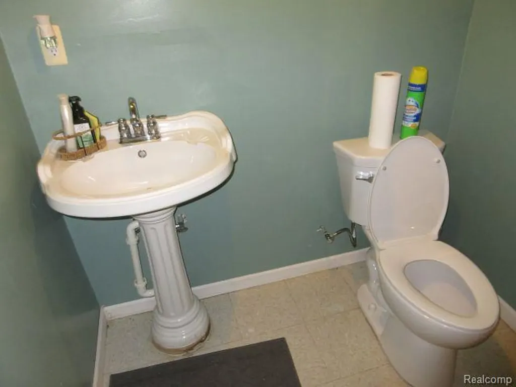 33882 Lipke Street Clinton Charter Township MI 48035