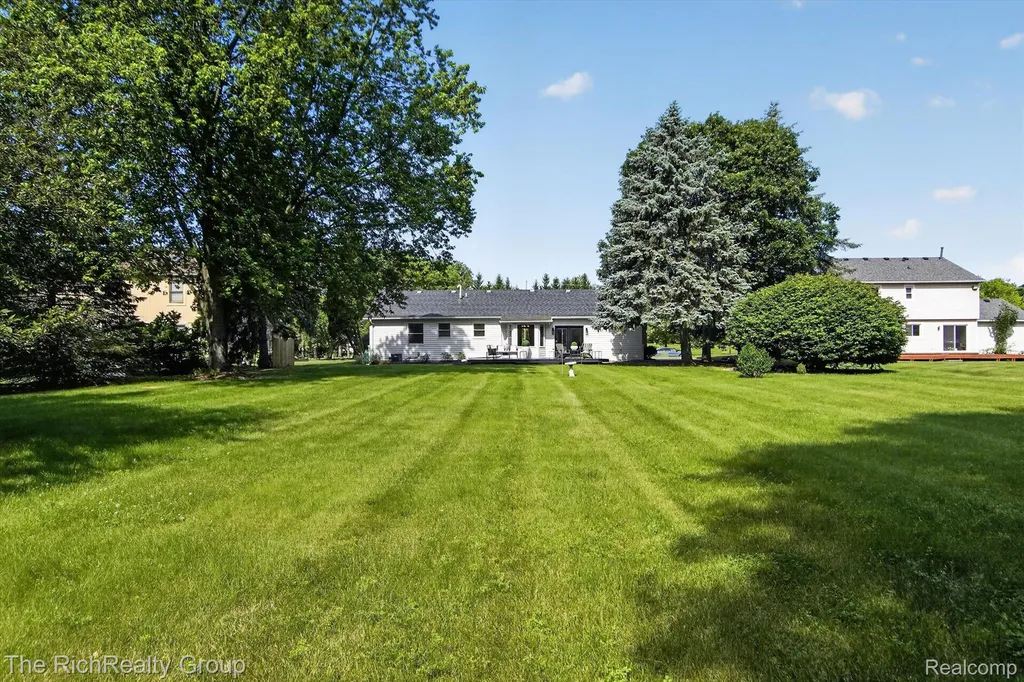 25390 Wixom Road Novi City MI 48374