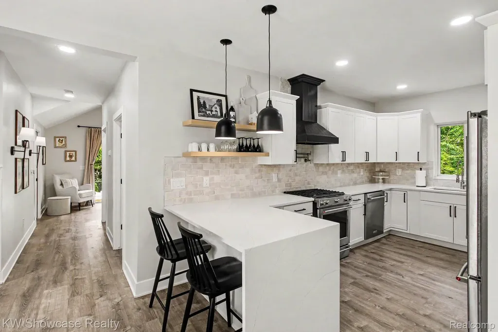 615 Hickory Street Milford Village MI 48381