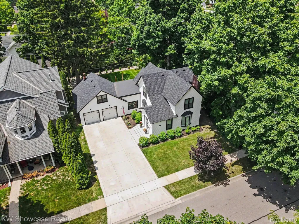 615 Hickory Street Milford Village MI 48381
