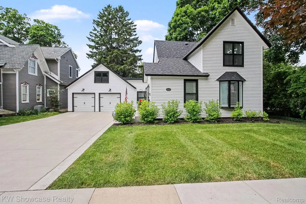 615 Hickory Street Milford Village MI 48381