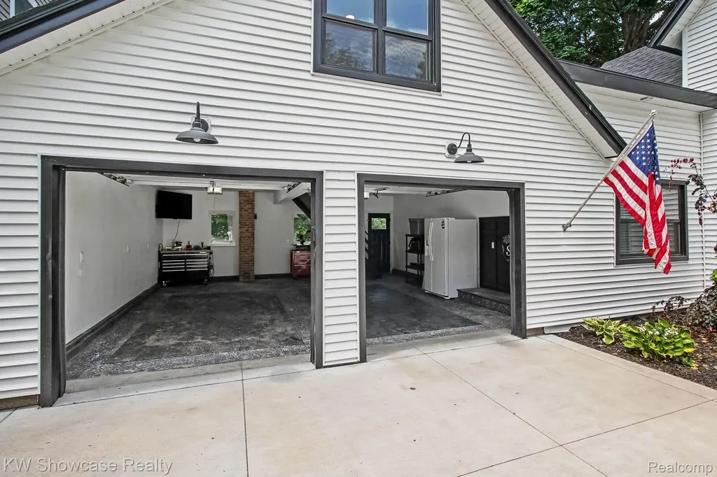 615 Hickory Street Milford Village MI 48381