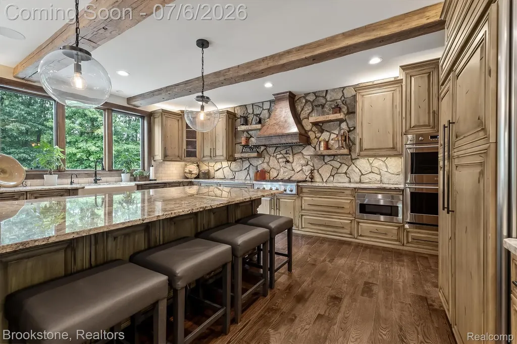 5458 Boulderwood Ridge Independence Charter Township MI 48348