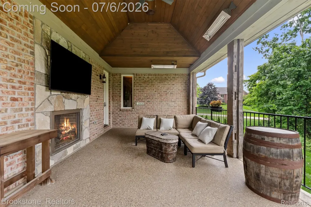 5458 Boulderwood Ridge Independence Charter Township MI 48348