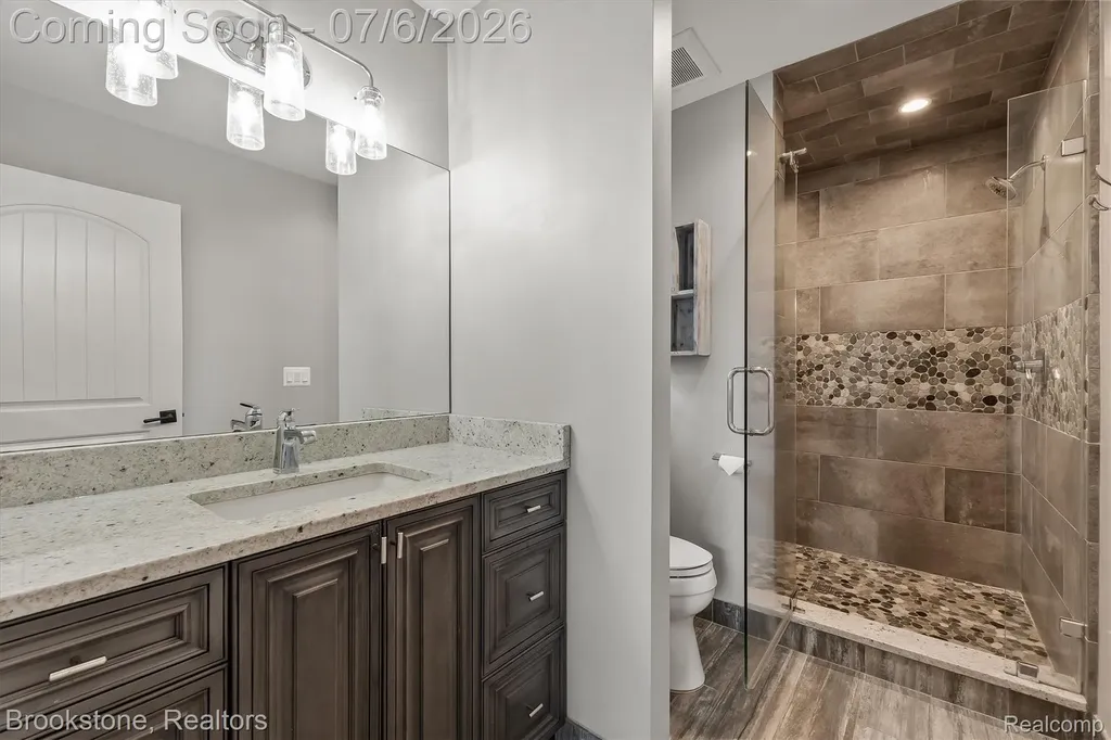 5458 Boulderwood Ridge Independence Charter Township MI 48348