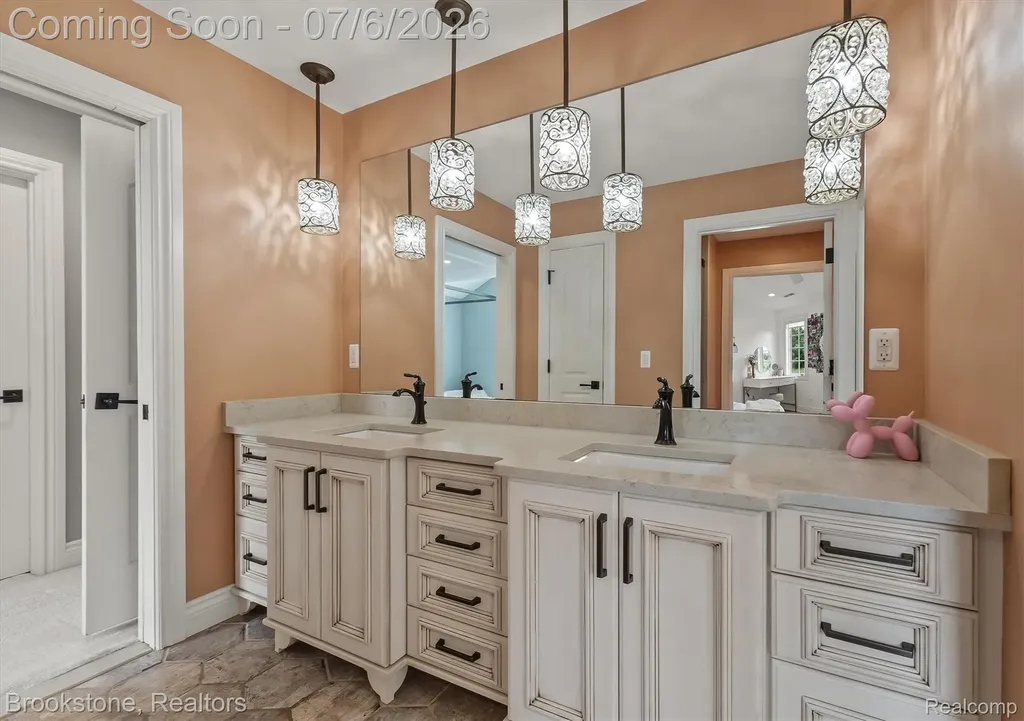 5458 Boulderwood Ridge Independence Charter Township MI 48348