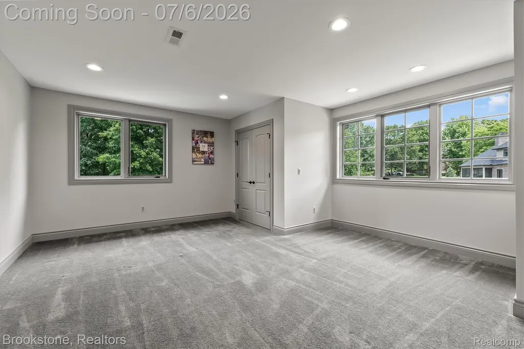 5458 Boulderwood Ridge Independence Charter Township MI 48348
