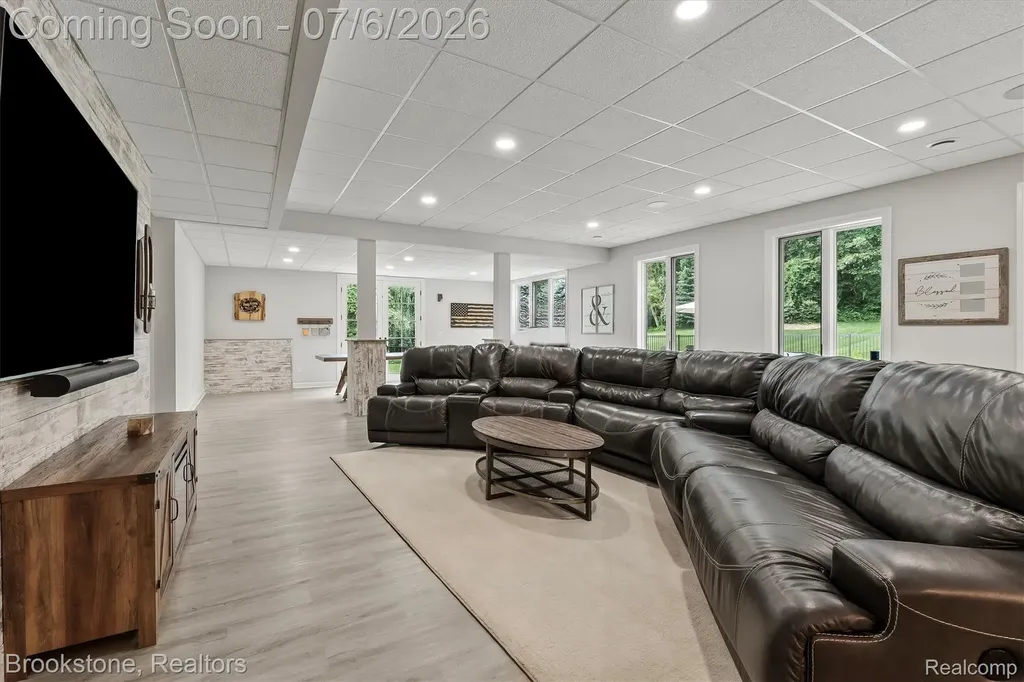 5458 Boulderwood Ridge Independence Charter Township MI 48348