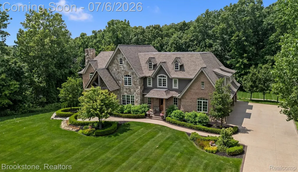 5458 Boulderwood Ridge Independence Charter Township MI 48348